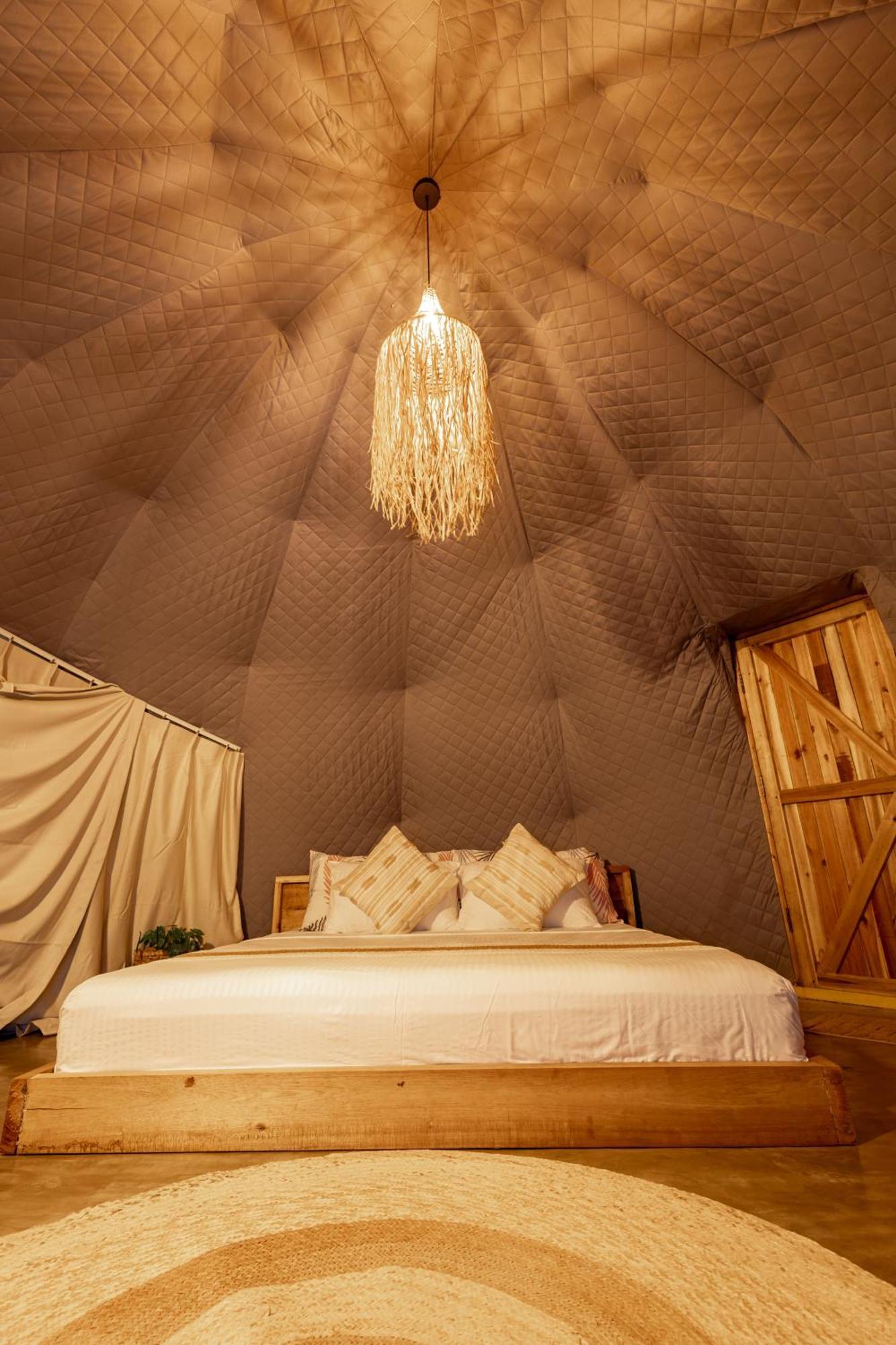 Domes And Dreams Lio Glamping Hotell El Nido Exteriör bild