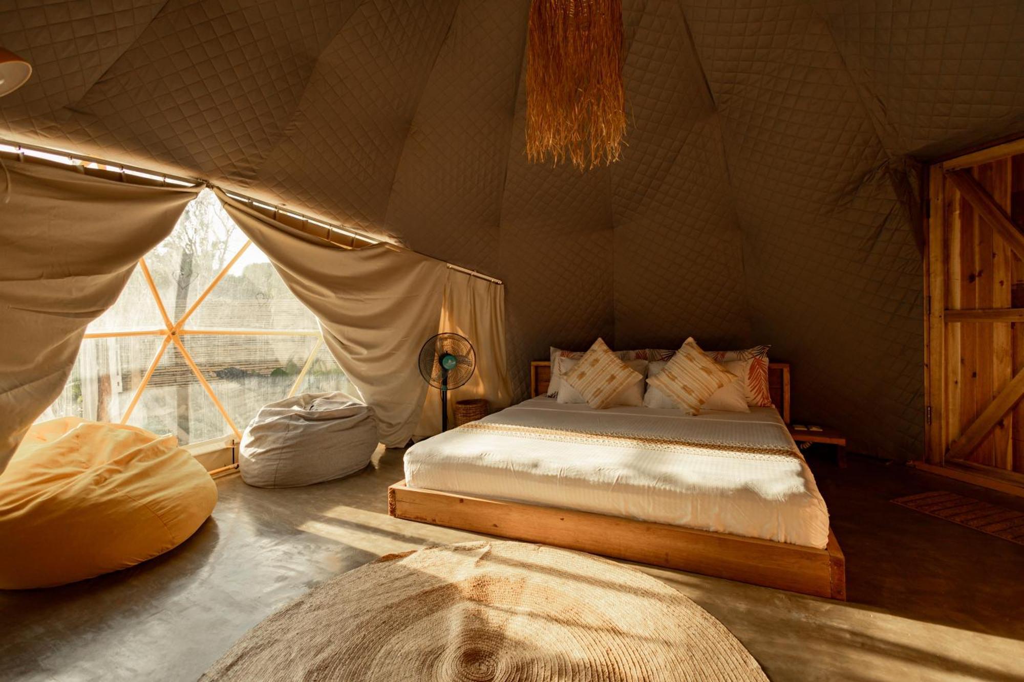 Domes And Dreams Lio Glamping Hotell El Nido Exteriör bild